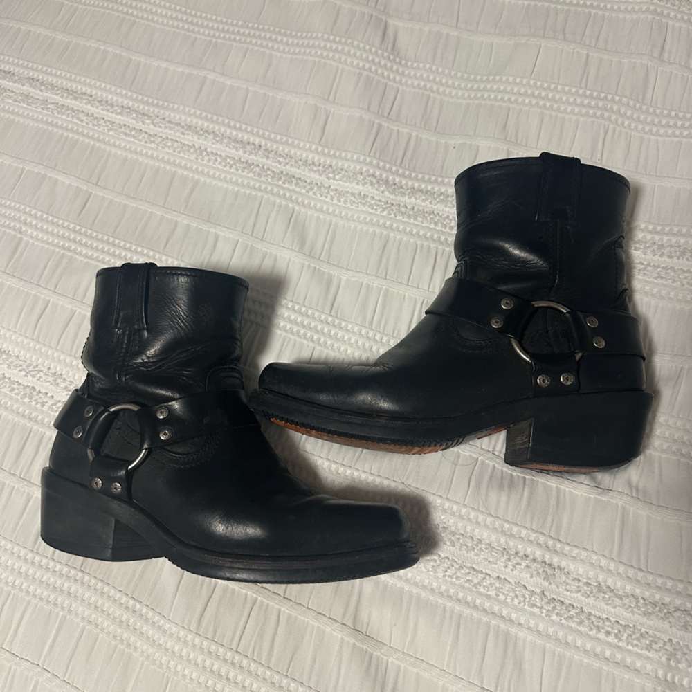 Harley Davidson Black Leather Harness Ankle Boots - Picture 2 of 13
